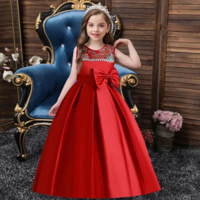 Nueva ropa de estilo princesa para niños Niña de lazo bordado Desgaste con reborde Vestido de puesta en escena